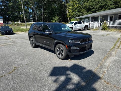 Used 2024 Jeep Grand Cherokee Limited 4xe AWD/4WD image 6