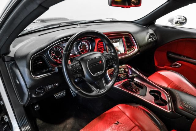 Used 2015 Dodge Challenger R/T Plus RWD image 3