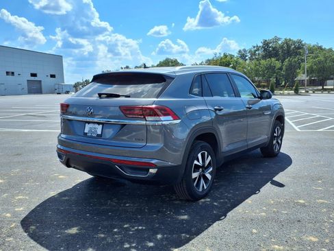 Used 2023 Volkswagen Atlas Cross Sport SE AWD/4WD image 25