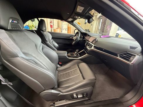 Used 2022 BMW M4 xDrive Competition w/ M Carbon Exterior Package image 28