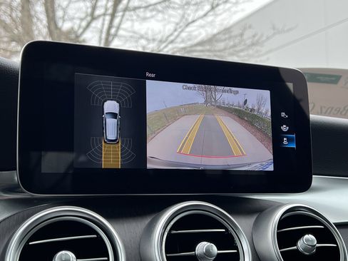 Certified 2021 Mercedes-Benz GLC 300 4MATIC image 25