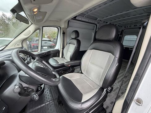 Used 2021 RAM ProMaster 2500 image 12
