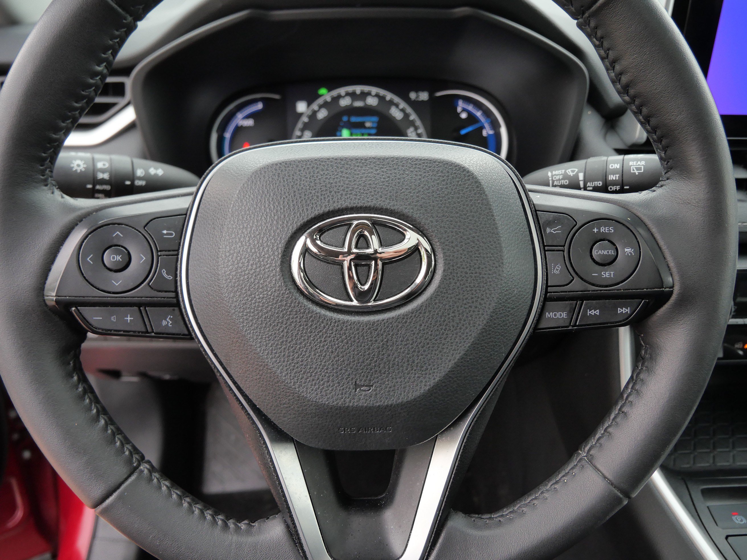 Certified 2023 Toyota RAV4 XLE Premium AWD/4WD image 26