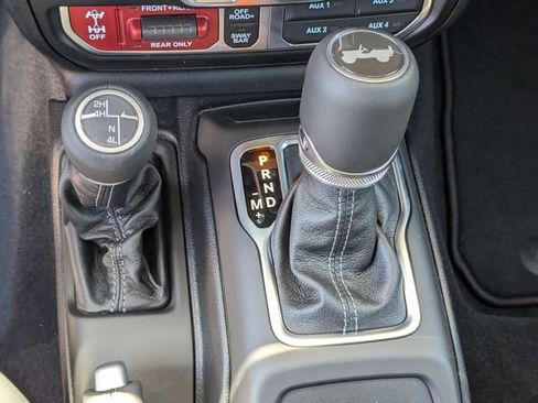 New 2026 Jeep Wrangler Unlimited Rubicon AWD/4WD image 20