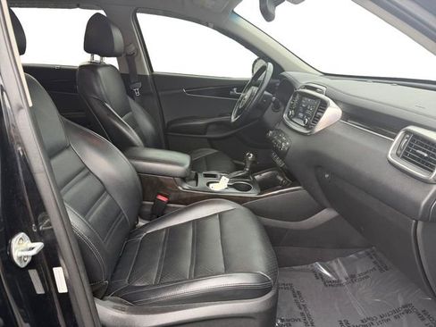 Used 2018 Kia Sorento EX image 23
