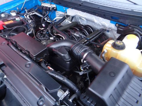 Used 2014 Ford F150 FX4 w/ Equipment Group 402A Luxury image 3