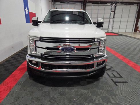 Used 2019 Ford F250 Lariat w/ Lariat Value Package image 5