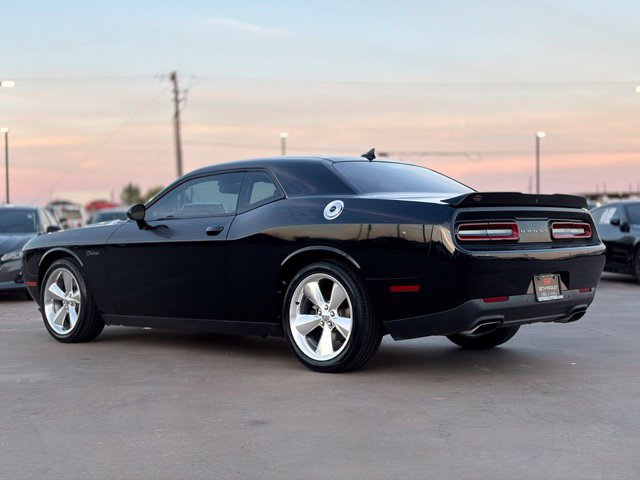 Used 2015 Dodge Challenger R/T Plus RWD image 5