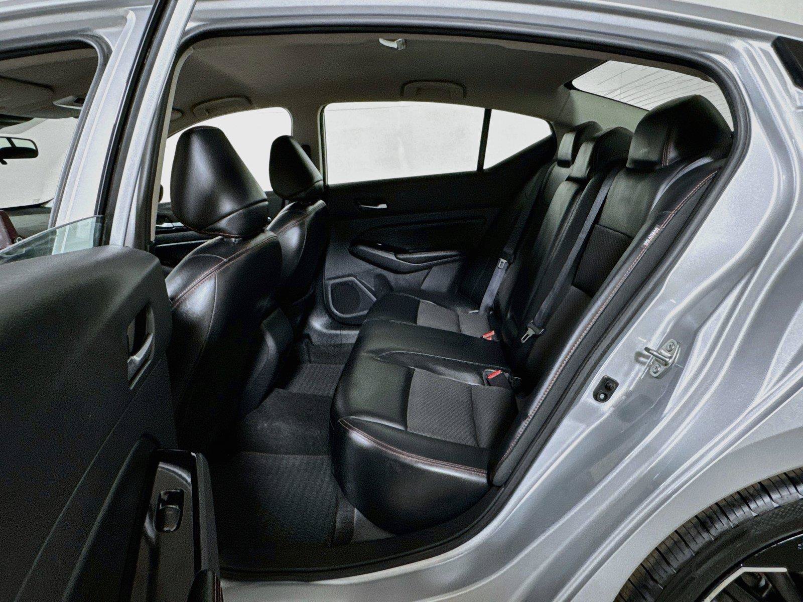 Used 2024 Nissan Altima 2.5 SR FWD image 20