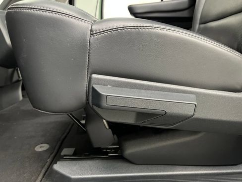Used 2025 Ford Expedition Max Platinum AWD/4WD image 19