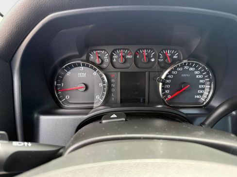 Used 2019 Chevrolet Silverado 2500 W/T AWD/4WD image 10