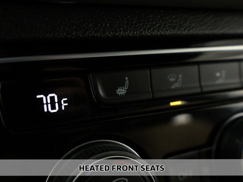 Used 2022 Volkswagen Atlas Cross Sport SE image 6