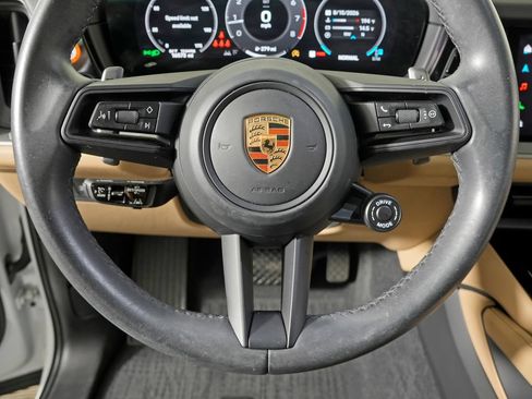 Certified 2024 Porsche Cayenne Coupe AWD/4WD image 27