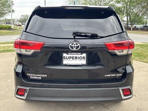 Used 2018 Toyota Highlander Limited AWD/4WD image 5