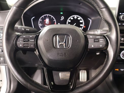 Used 2025 Honda Civic Sport image 3