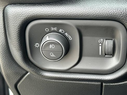 Used 2026 RAM 2500 Big Horn AWD/4WD image 31