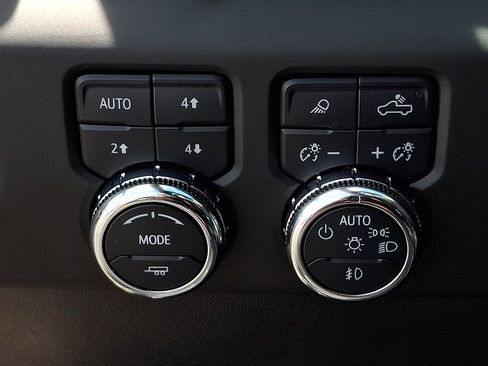 Used 2023 GMC Sierra 1500 Denali AWD/4WD image 25
