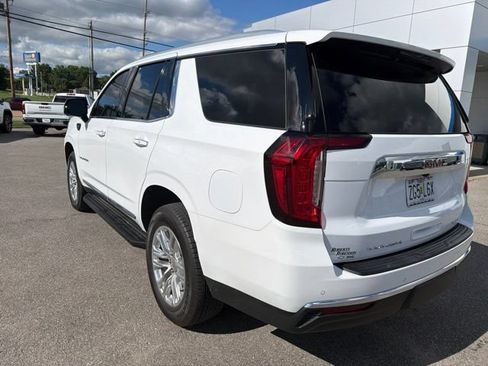 Used 2024 GMC Yukon SLT w/ SLT Luxury Package AWD/4WD image 28