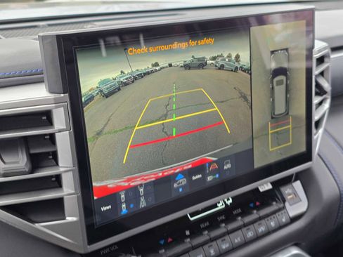 Certified 2025 Toyota Sequoia Platinum image 34