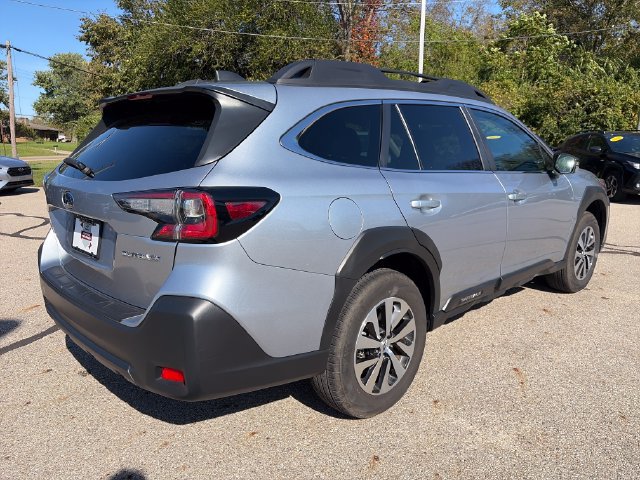 Certified 2025 Subaru Outback Premium w/ Popular Package #1A AWD/4WD image 7