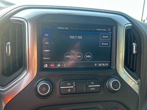 Used 2022 Chevrolet Silverado 3500 LT w/ Convenience Package AWD/4WD image 19