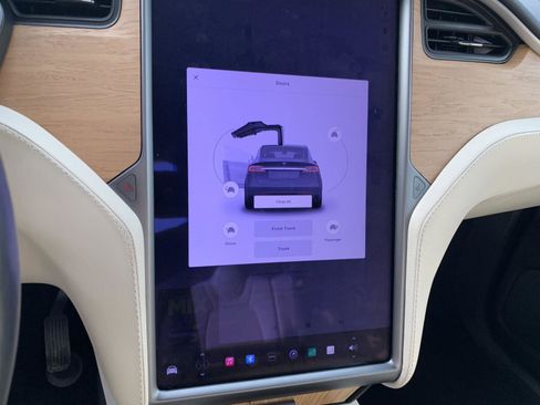 Used 2019 Tesla Model X Long Range AWD/4WD image 12
