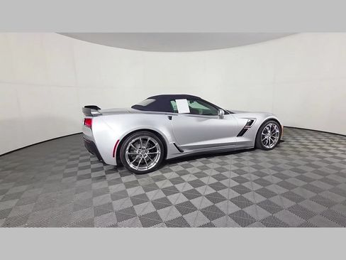 Used 2019 Chevrolet Corvette Grand Sport RWD image 38