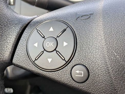 Used 2009 Mercedes-Benz C 300 Sedan image 24