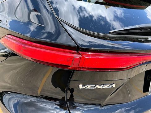 Used 2021 Toyota Venza XLE w/ Softex Package image 29