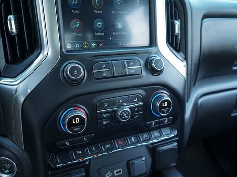 Used 2021 Chevrolet Silverado 1500 LT Trail Boss w/ Convenience Package II image 23