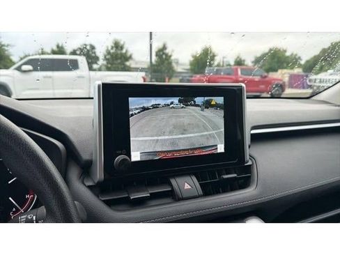 Certified 2025 Toyota RAV4 XLE AWD/4WD image 30
