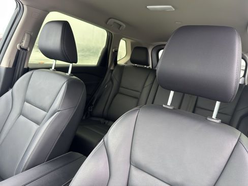 Certified 2025 Nissan Rogue SL image 27