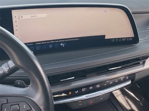 Used 2024 Cadillac XT4 Premium Luxury image 14