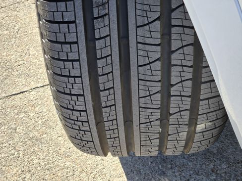 New 2026 Volvo XC90 T8 Plus image 13