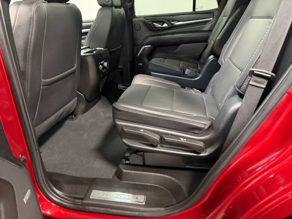 Used 2023 GMC Yukon Denali AWD/4WD image 47