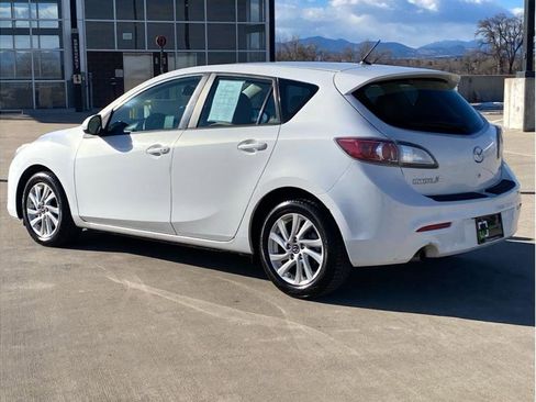 Used 2013 MAZDA MAZDA3 i Touring w/ Preferred Equipment Pkg image 6