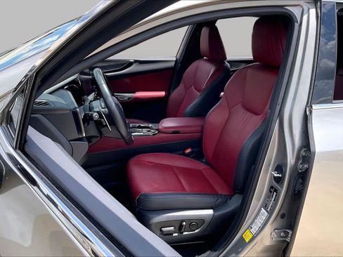 Used 2024 Lexus NX 250 FWD w/ Towing Package (2000 Lbs) image 7