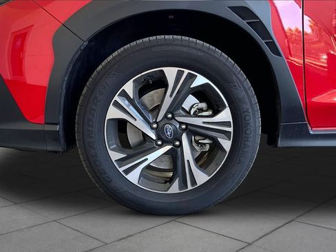 Used 2024 Subaru Crosstrek 2.0i Premium AWD/4WD image 11