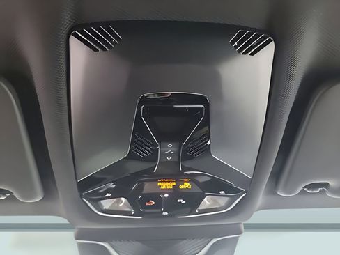 Used 2025 BMW X1 xDrive28i w/ Convenience Package image 19