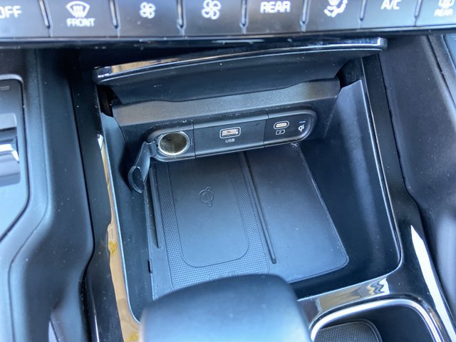 Used 2025 Kia Telluride S FWD image 46