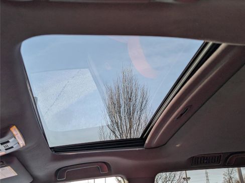 Used 2023 Lexus GX 460 Premium w/ Premium Package image 19