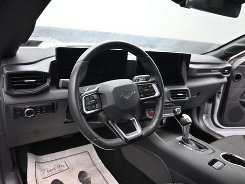 Used 2025 Ford Mustang GT RWD image 13