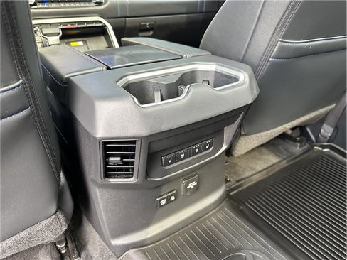 Used 2024 Toyota Tundra Platinum image 17