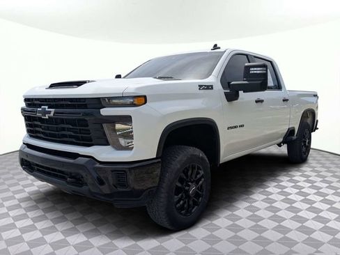 Used 2025 Chevrolet Silverado 2500 Custom w/ Custom Value Package AWD/4WD image 8