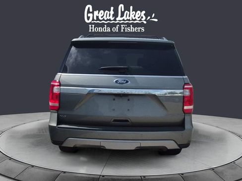 Used 2019 Ford Expedition XLT w/ Equipment Group 202A AWD/4WD image 4
