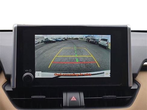 Used 2024 Toyota RAV4 XLE image 19