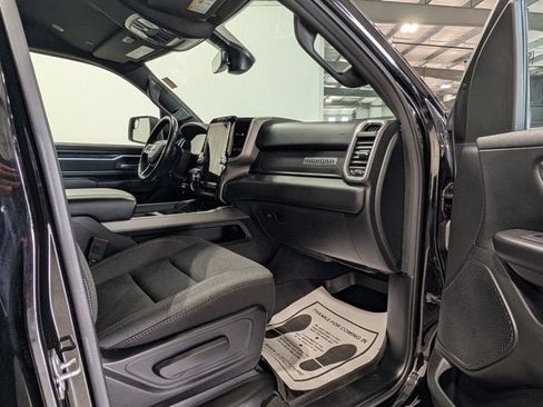 Used 2023 RAM 1500 Big Horn AWD/4WD image 17