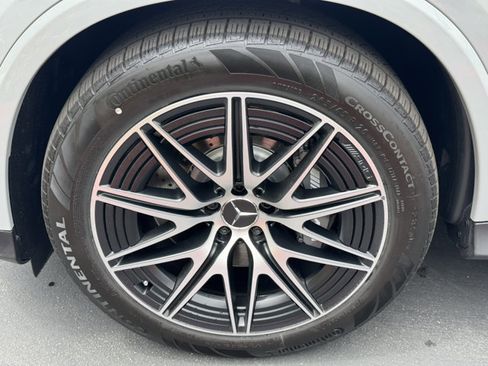 New 2025 Mercedes-Benz GLC 63 AMG S image 8