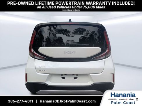 Used 2023 Kia Soul LX FWD image 4