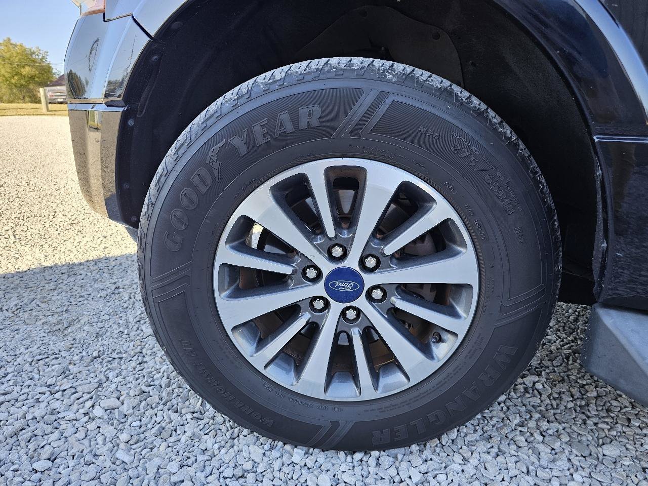 Used 2017 Ford Expedition EL XLT w/ Equipment Group 202A AWD/4WD image 84